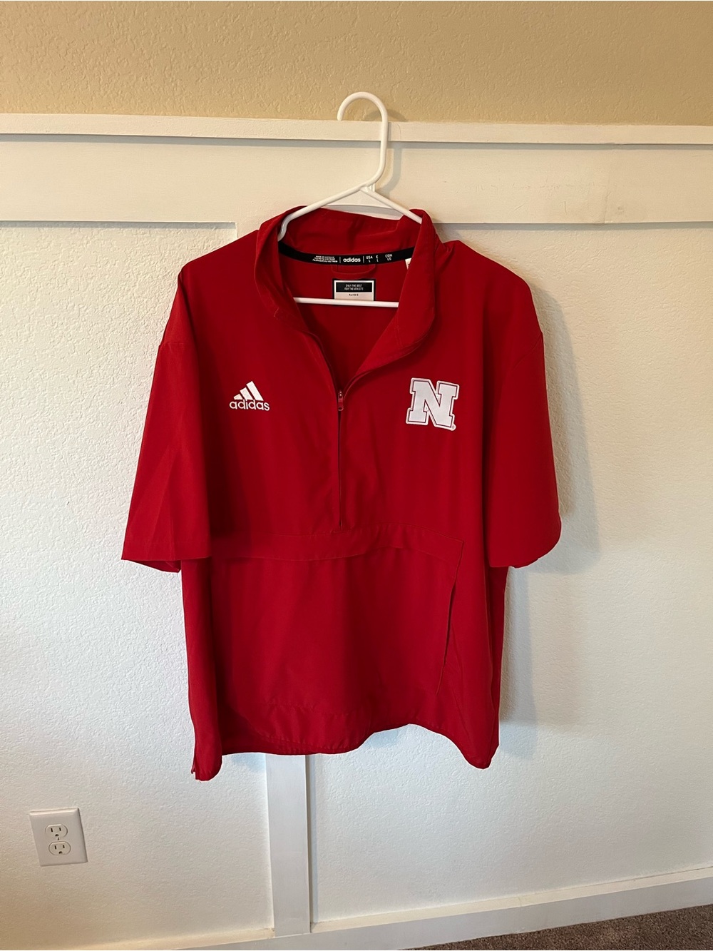 Adidas Men's Large Nebraska Huskers Half-zip Windbreaker Shirt